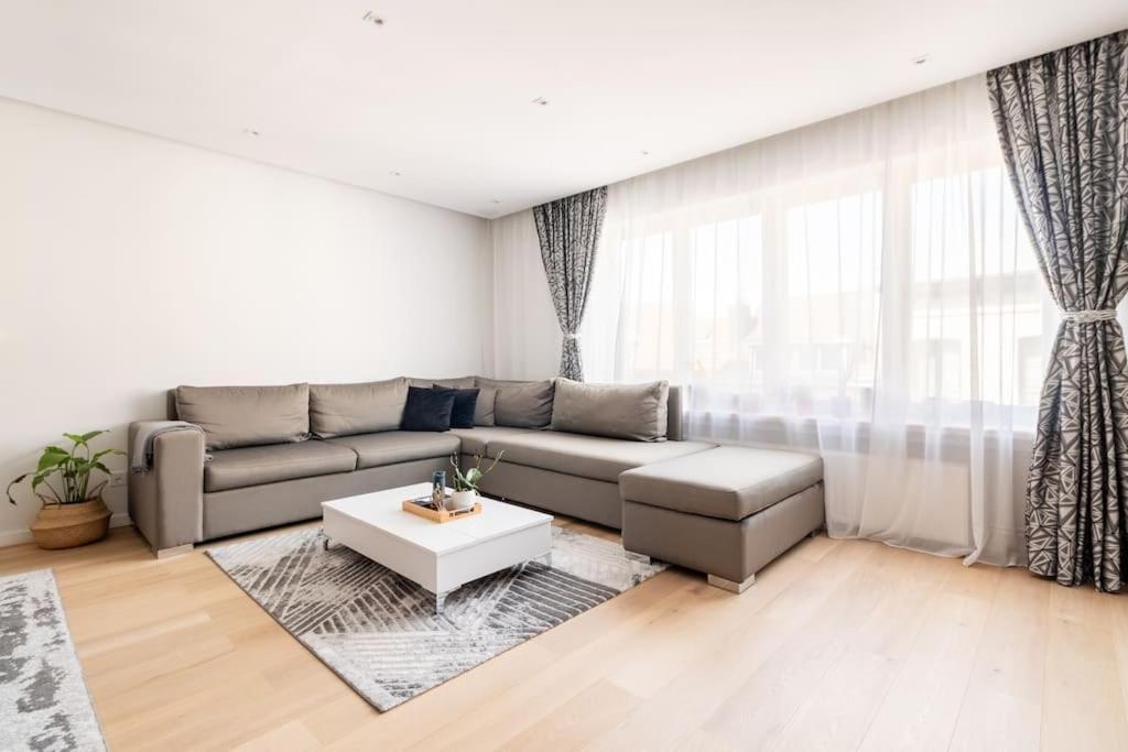 European Heart 2-Bedroom Flat. 布鲁塞尔 外观 照片