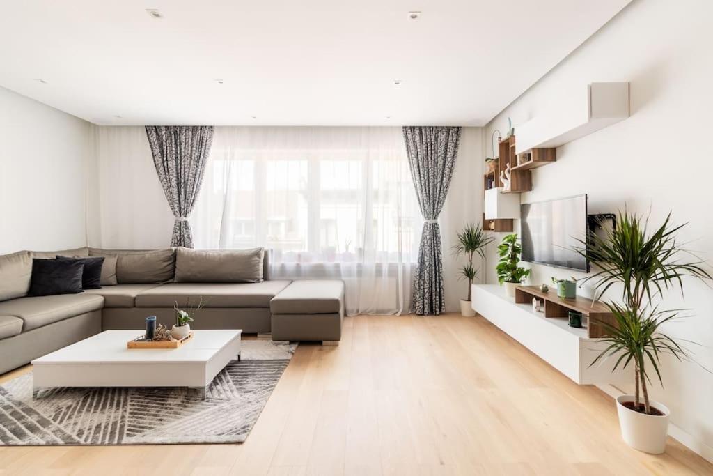 European Heart 2-Bedroom Flat. 布鲁塞尔 外观 照片